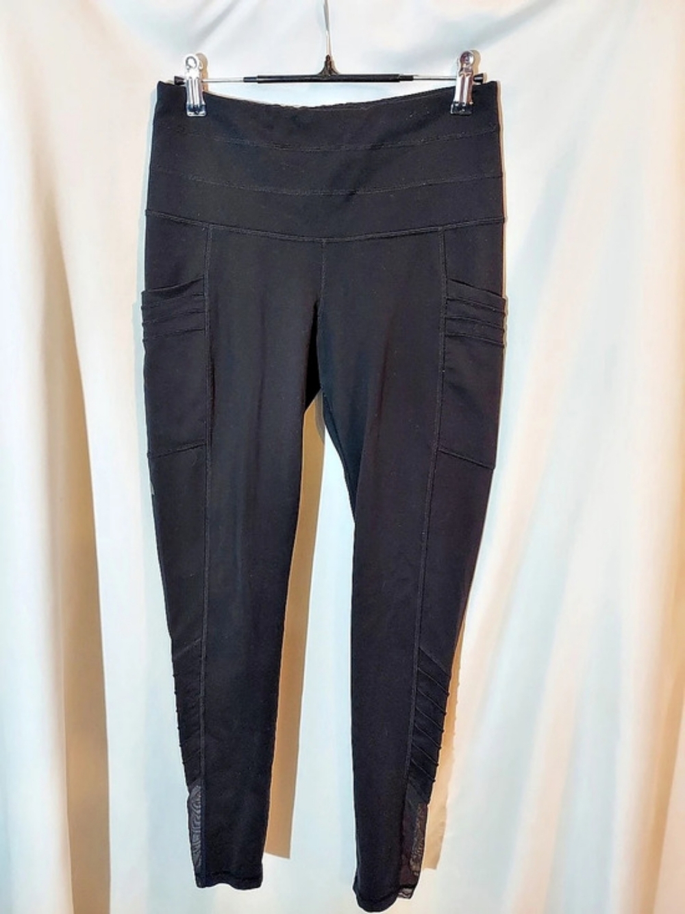 The North Face Refina Utility High-Rise Moto Leggings - Black, Size Medium